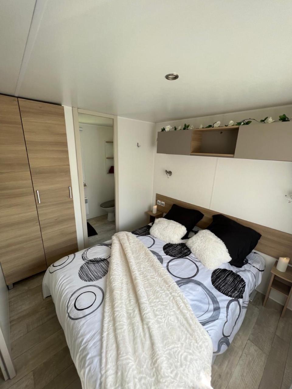 Mobil-Home 4 Etoiles Avec Piscine Proche De Blois Onzain Εξωτερικό φωτογραφία